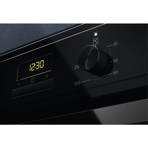 Electrolux_EOF3H50BK_SurroundCook_600_beepitheto_suto_aqua_clean_tisztitassal-i697168