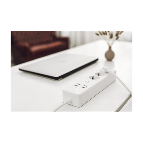 Acme_SH3103_halozati_eloszto_USB_csatlakozoval-i699687