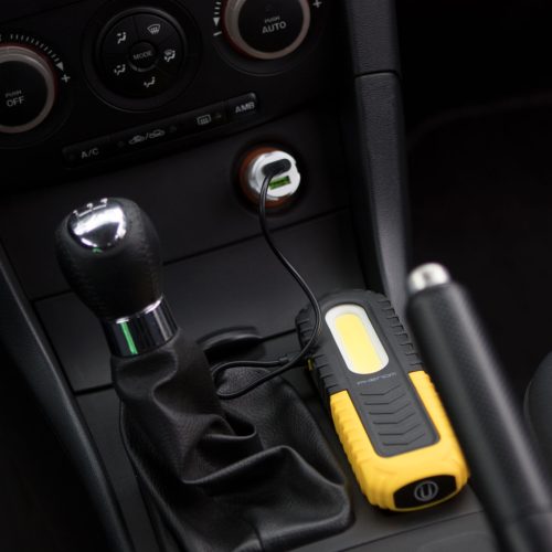 Phenom_18618_akkumulatoros_munkalampa-i777297