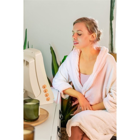 Efbe-Schott_SC_GB_906_arc-_es_felsotest_szolarium-i935973