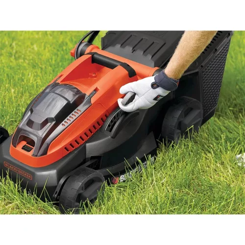 Black and Decker CLM3825L2-QW akkumulátoros fűnyíró 2 akkuval 1 töltővel