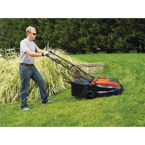 Black and Decker CLM3825L2-QW akkumulátoros fűnyíró 2 akkuval 1 töltővel