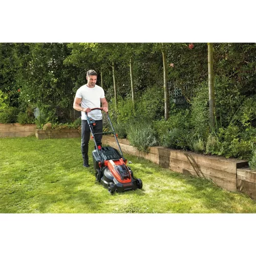 Black and Decker CLM3825L2-QW akkumulátoros fűnyíró 2 akkuval 1 töltővel