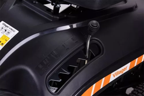 Villager VTR 650 fűnyíró traktor